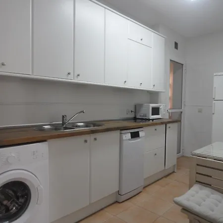 Atarazanas River Road Apartment *